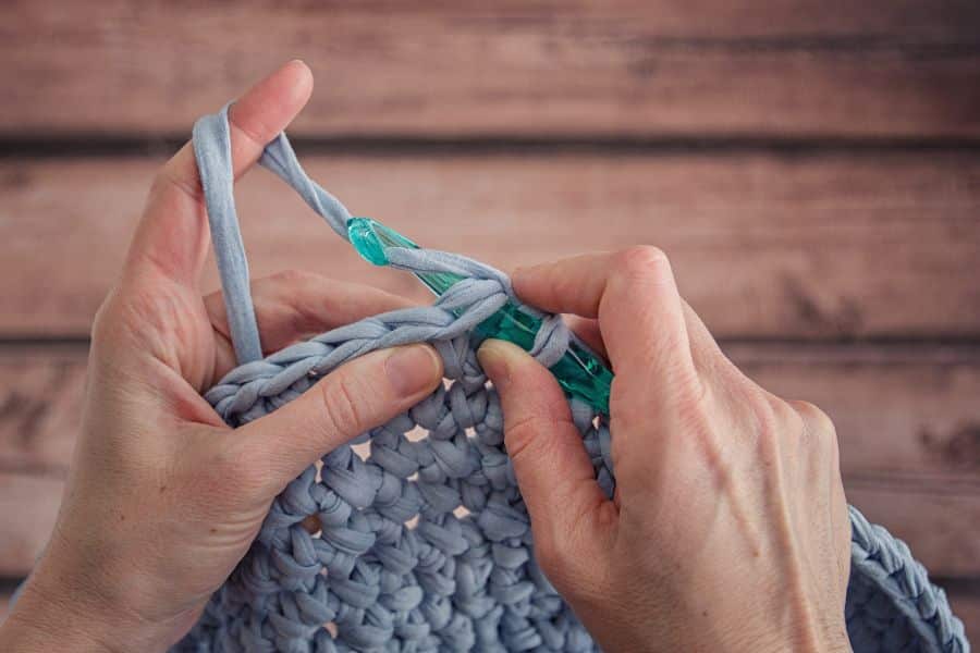 How to Crochet for the Absolute Beginner Book Review