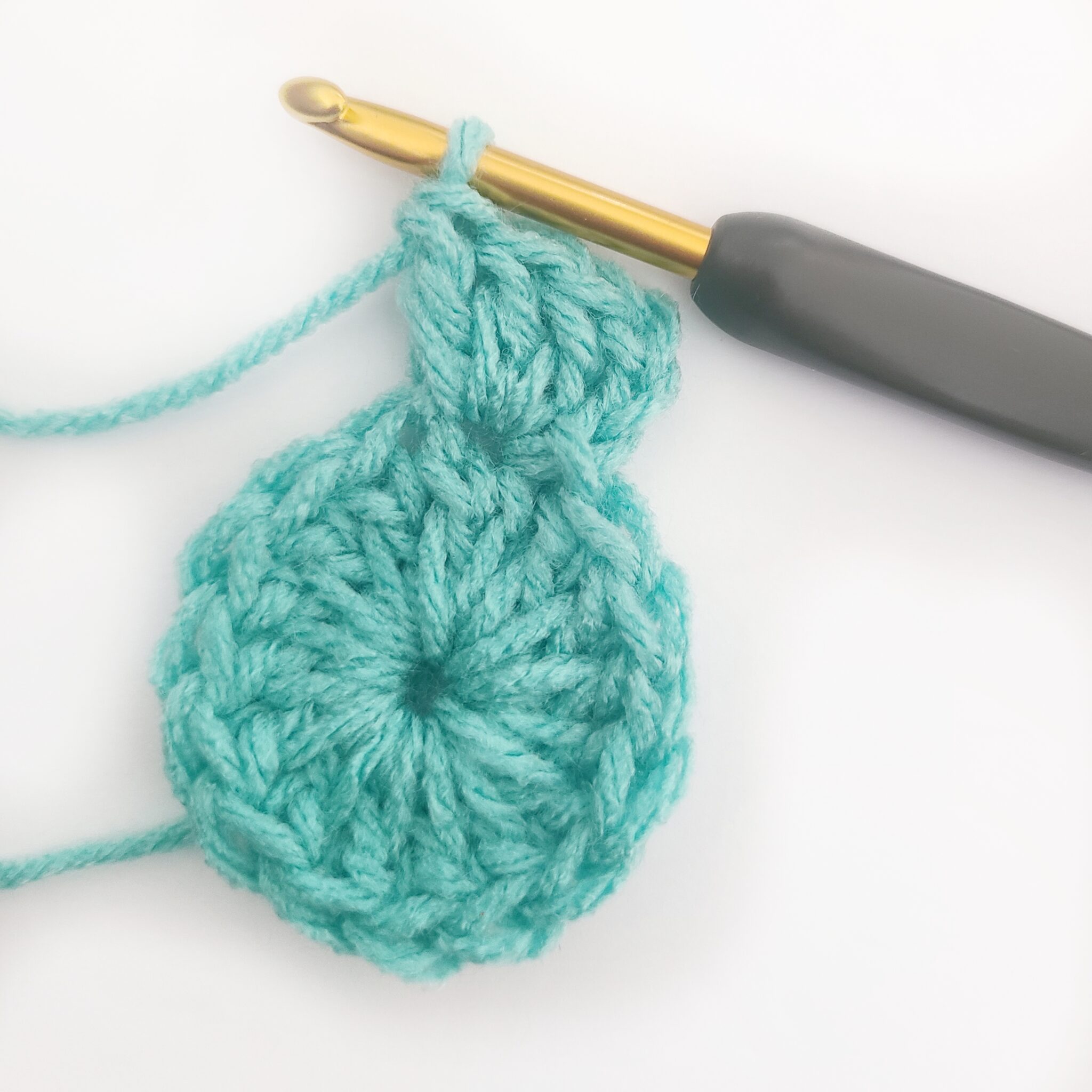 Unique Solid Granny Square - This is Crochet
